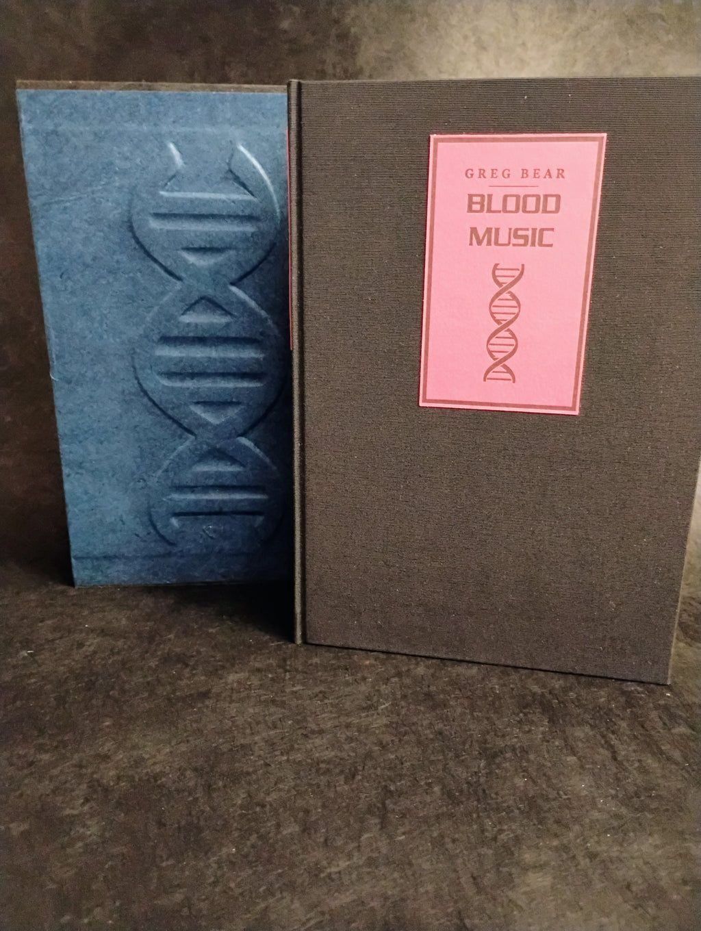BLOOD MUSIC (Premium Edition)